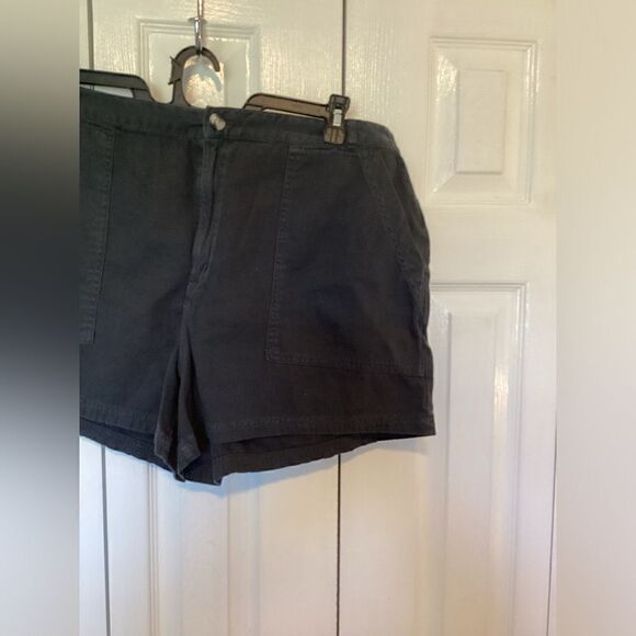 Universal Thread - Dark Navy Blue Shorts - Size 17 Jrs - Picture 2 of 4